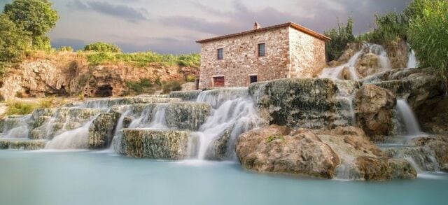 Sulfur-thermal-hot-spring